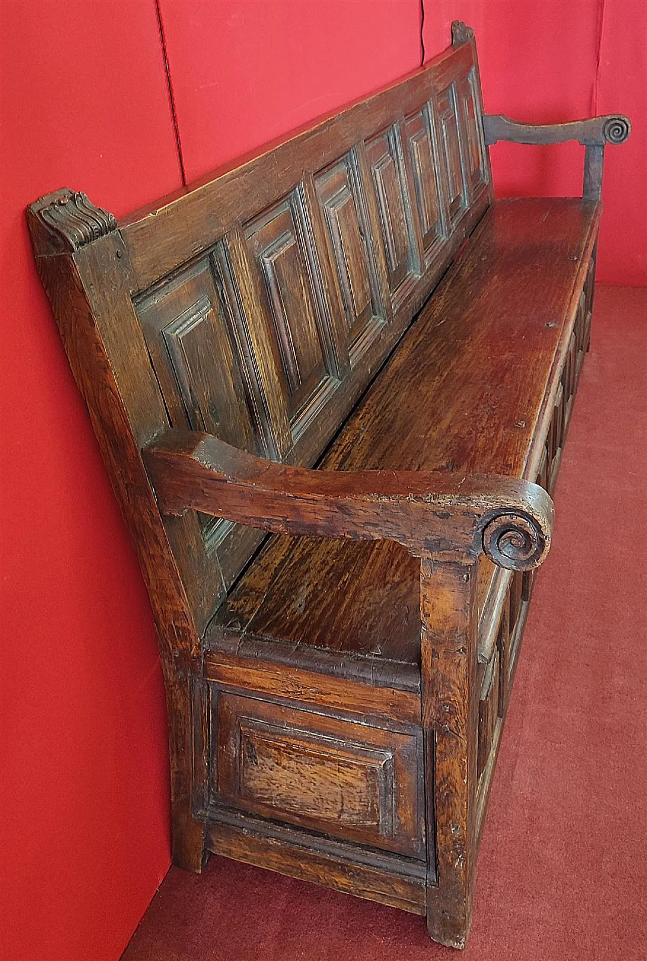 Spanish oak bench, 16th century 4