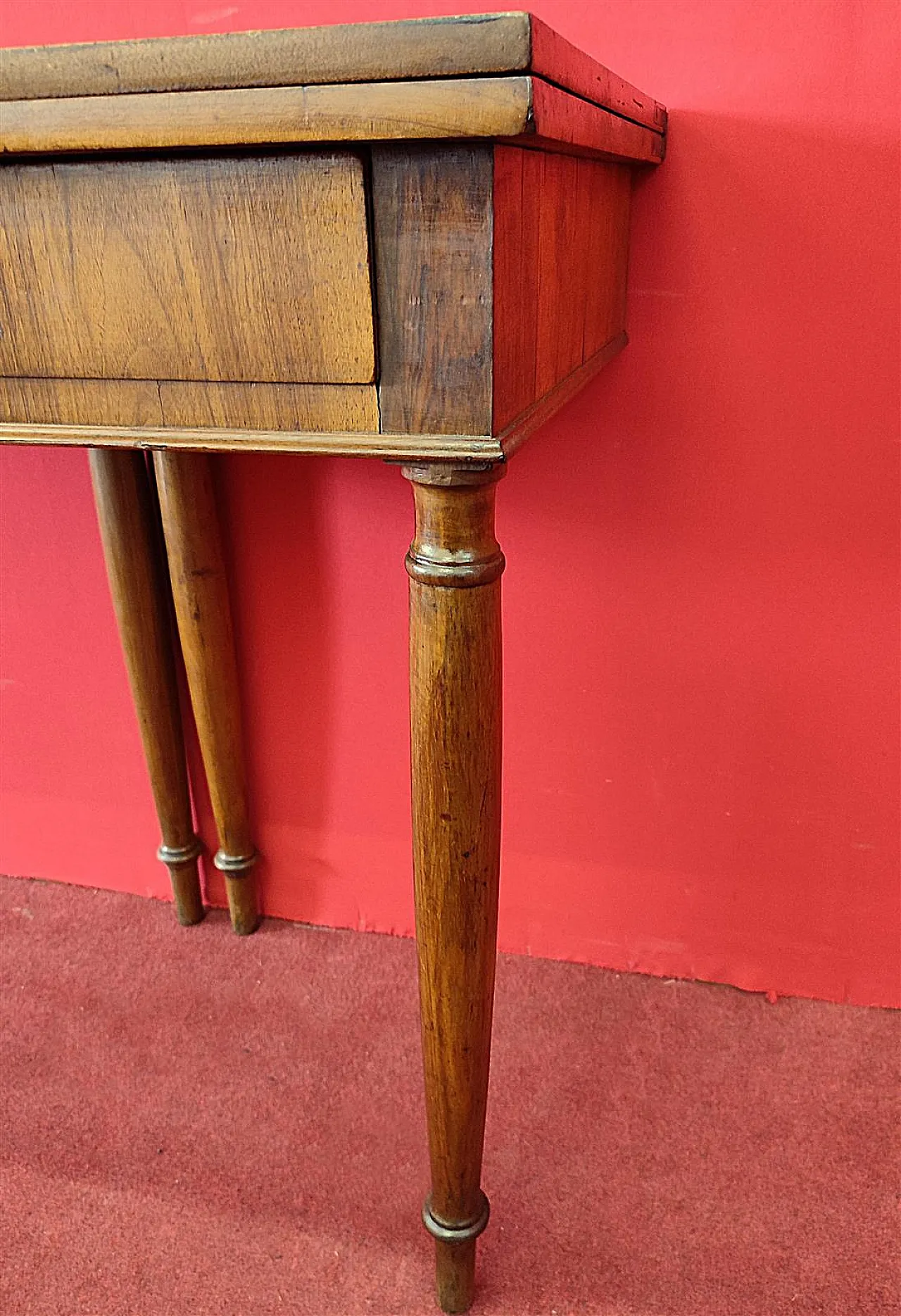 Empire walnut game table, 19th century 3