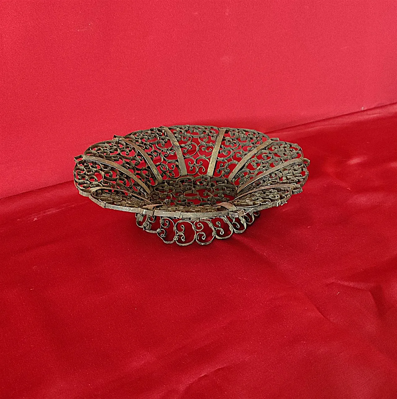 Machined metal centerpiece, 19th century 1