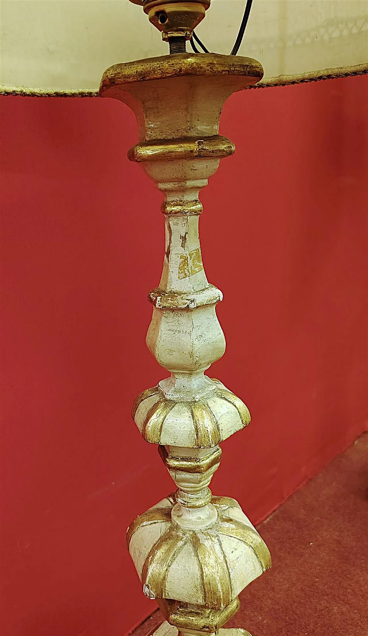 Pair of lacquered wooden candelabra, 18th century 5
