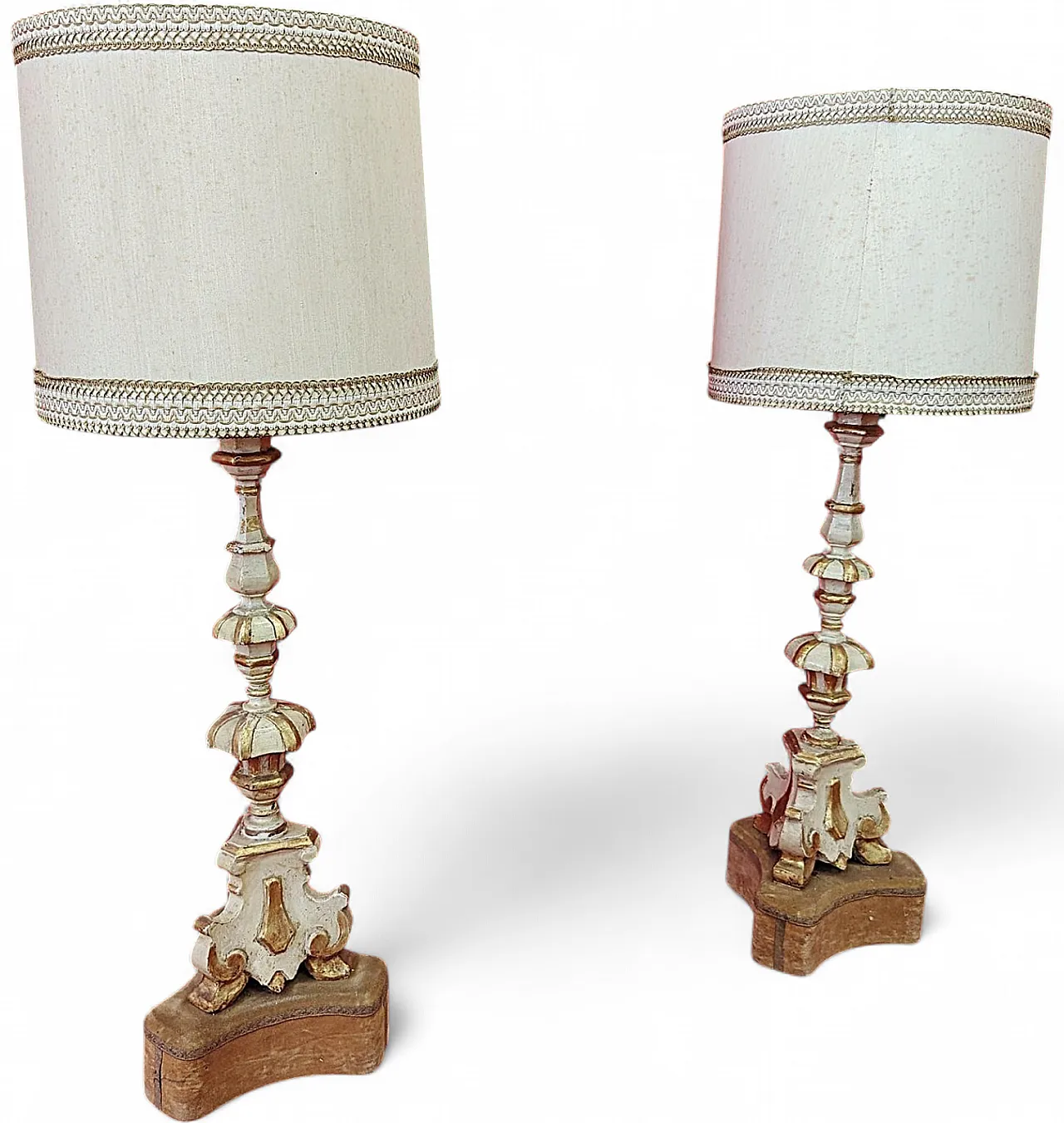 Pair of lacquered wooden candelabra, 18th century 9