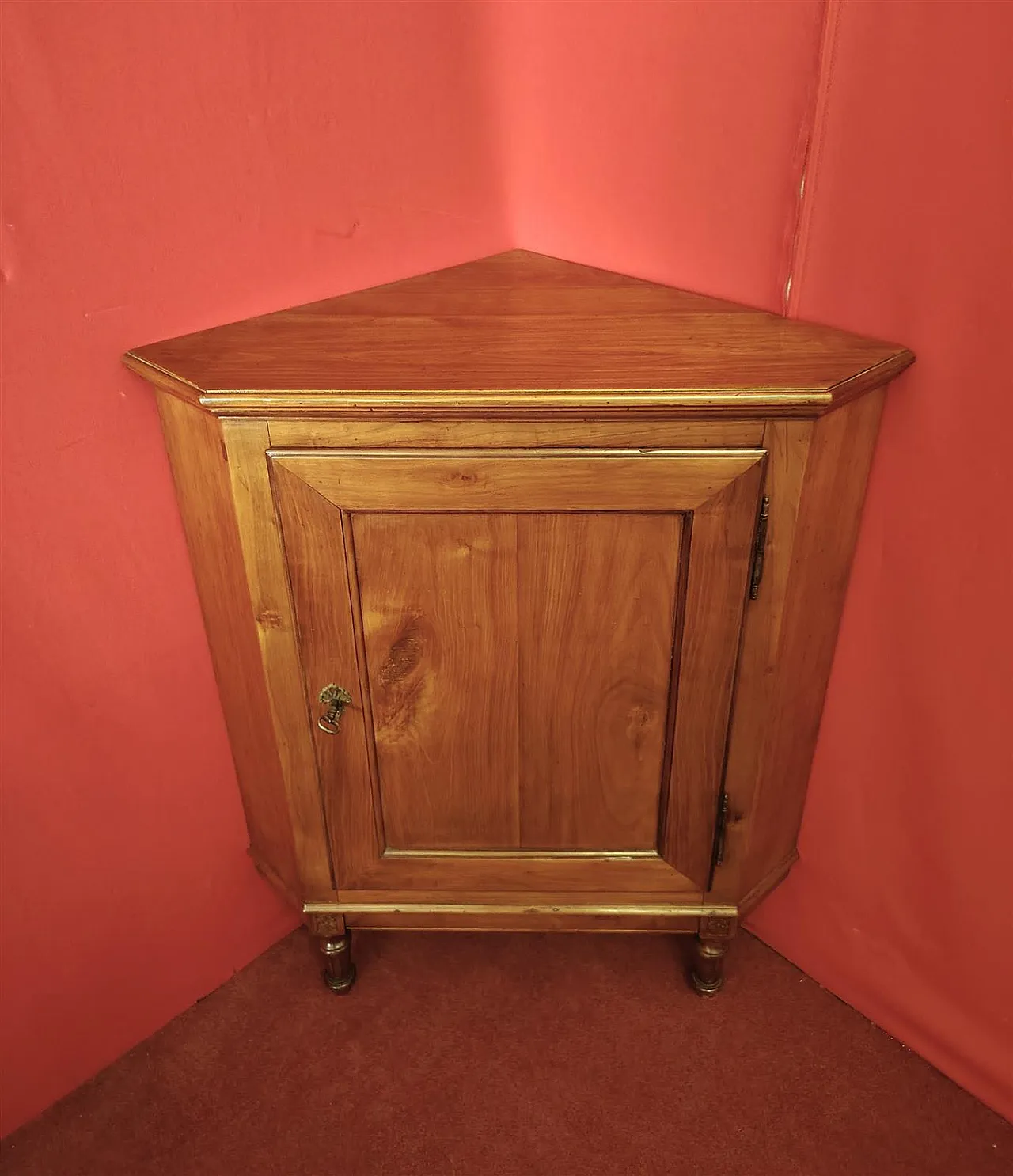 Corner pair in cherry wood, 19th century 3