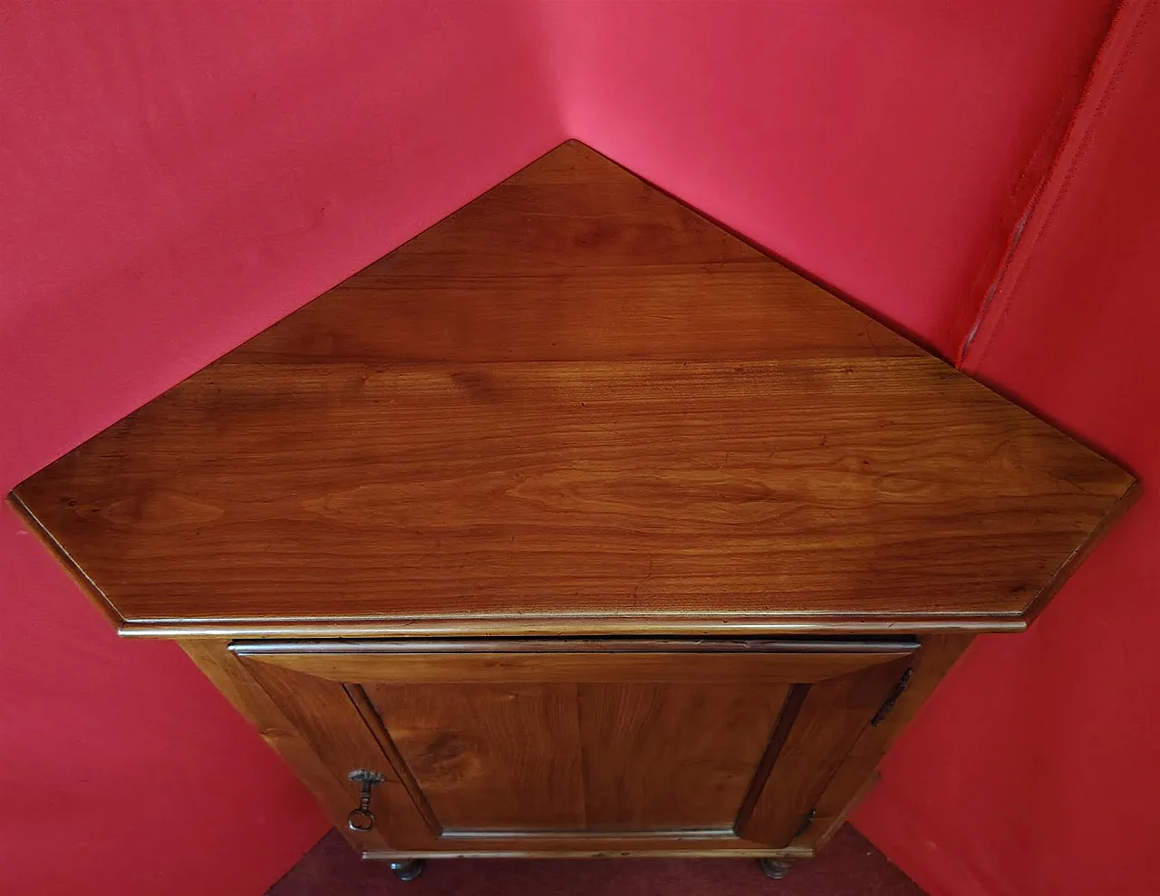 Corner pair in cherry wood, 19th century 7