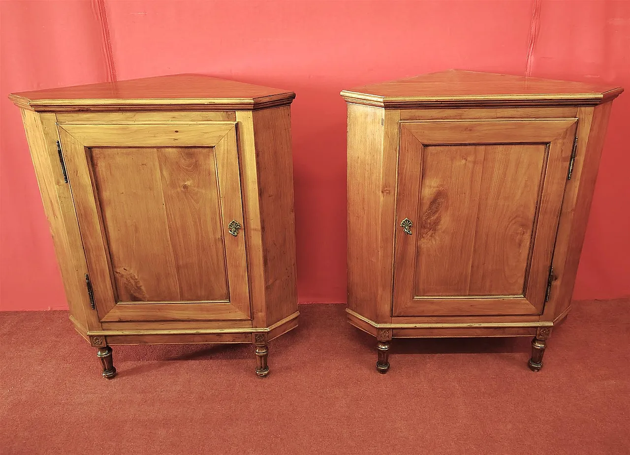 Corner pair in cherry wood, 19th century 8