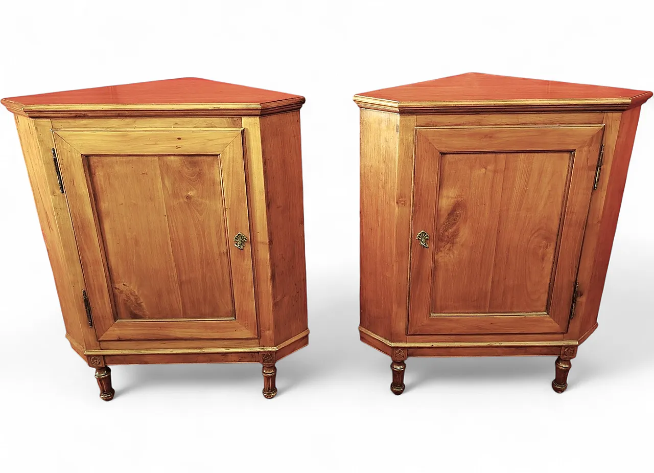 Corner pair in cherry wood, 19th century 9