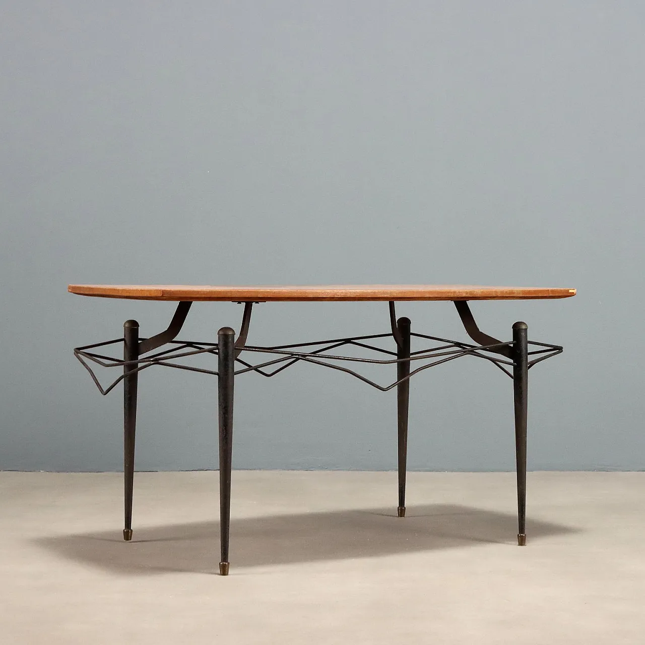 Tavolino in teak e metallo laccato, anni '60 8