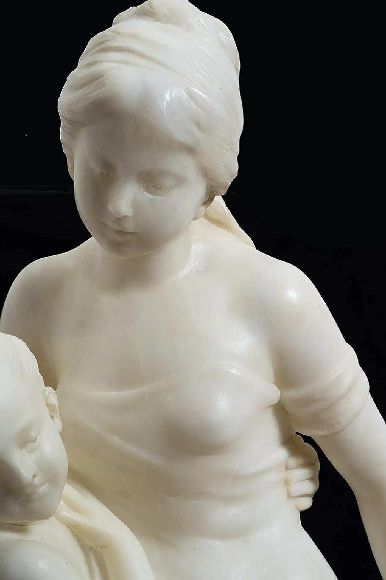 Ancient Napoleon III sculpture of women in alabaster, 19th century 4