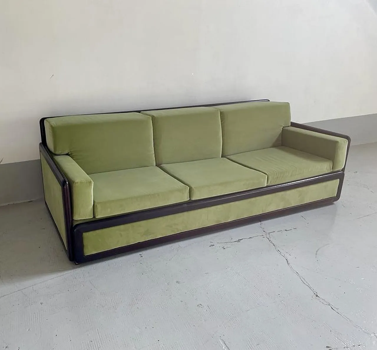 Sculptural 3 seater sofa green velvet, 1960s 2