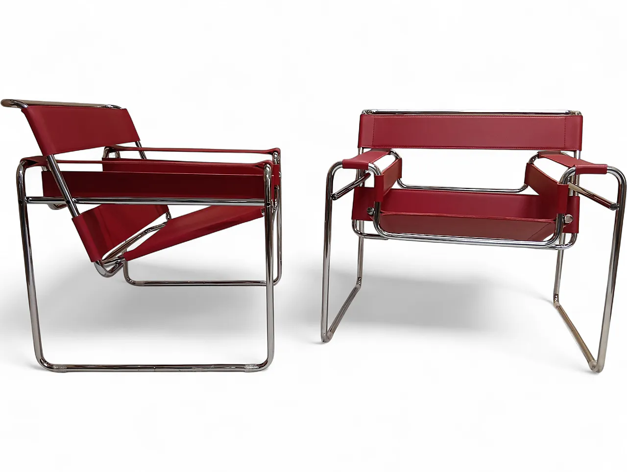 Pair of Knoll Studio 2 B3 WASSILY armchairs in red leather, 1920s 121