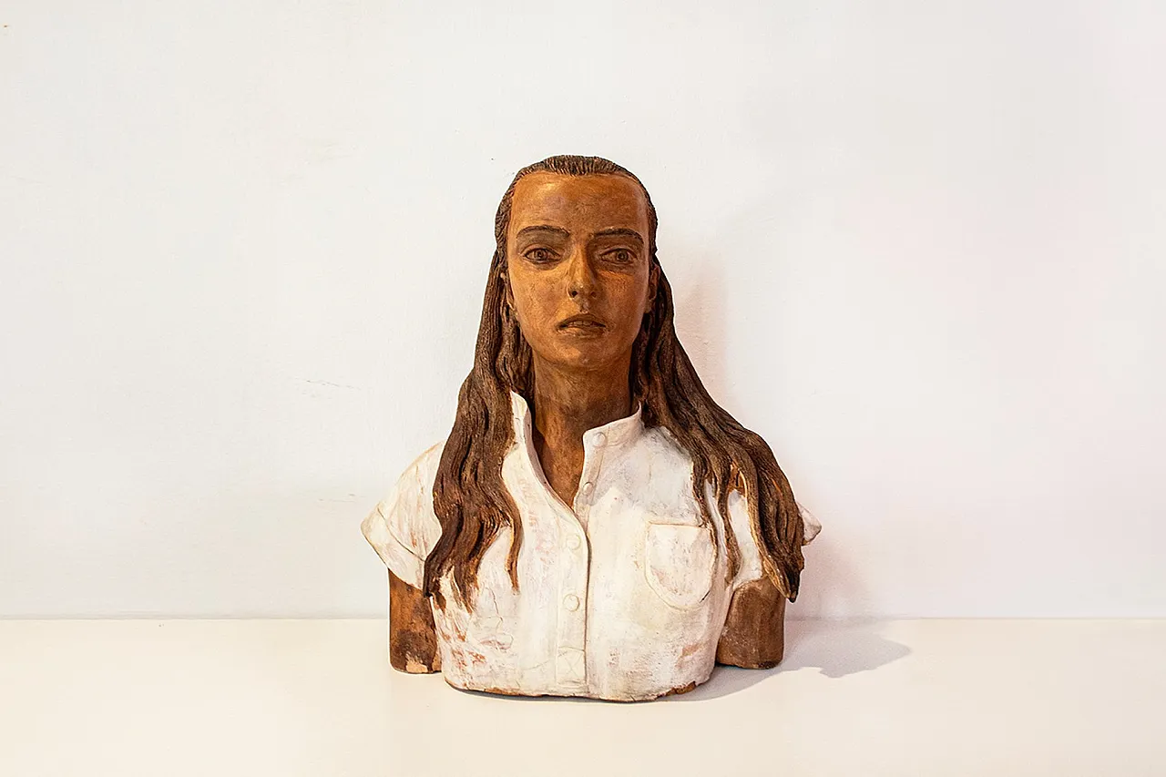Busto scultoreo in terracotta, artista italiano, anni '70 1