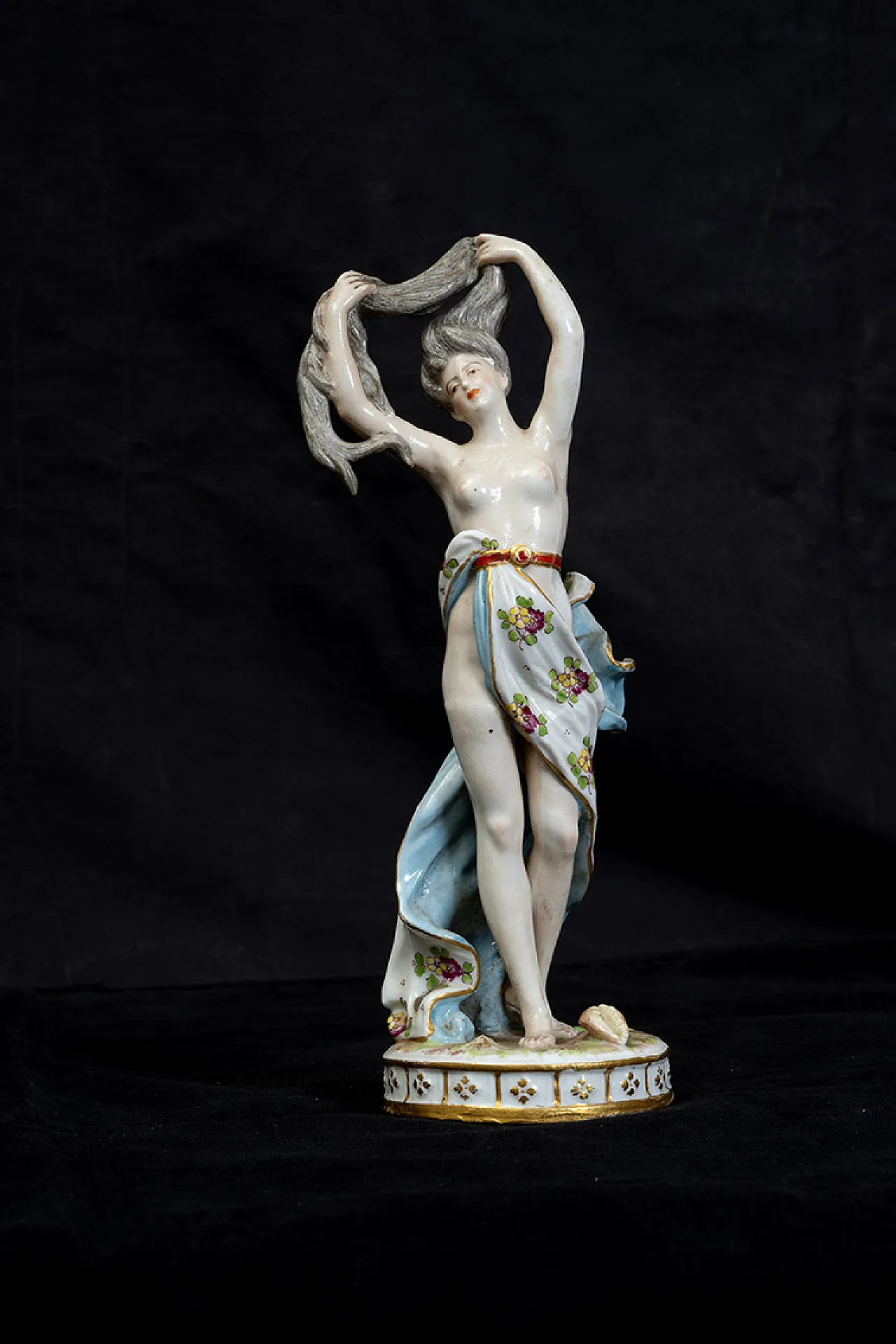 Pair of Meissen polychrome porcelain figurine, '800 3