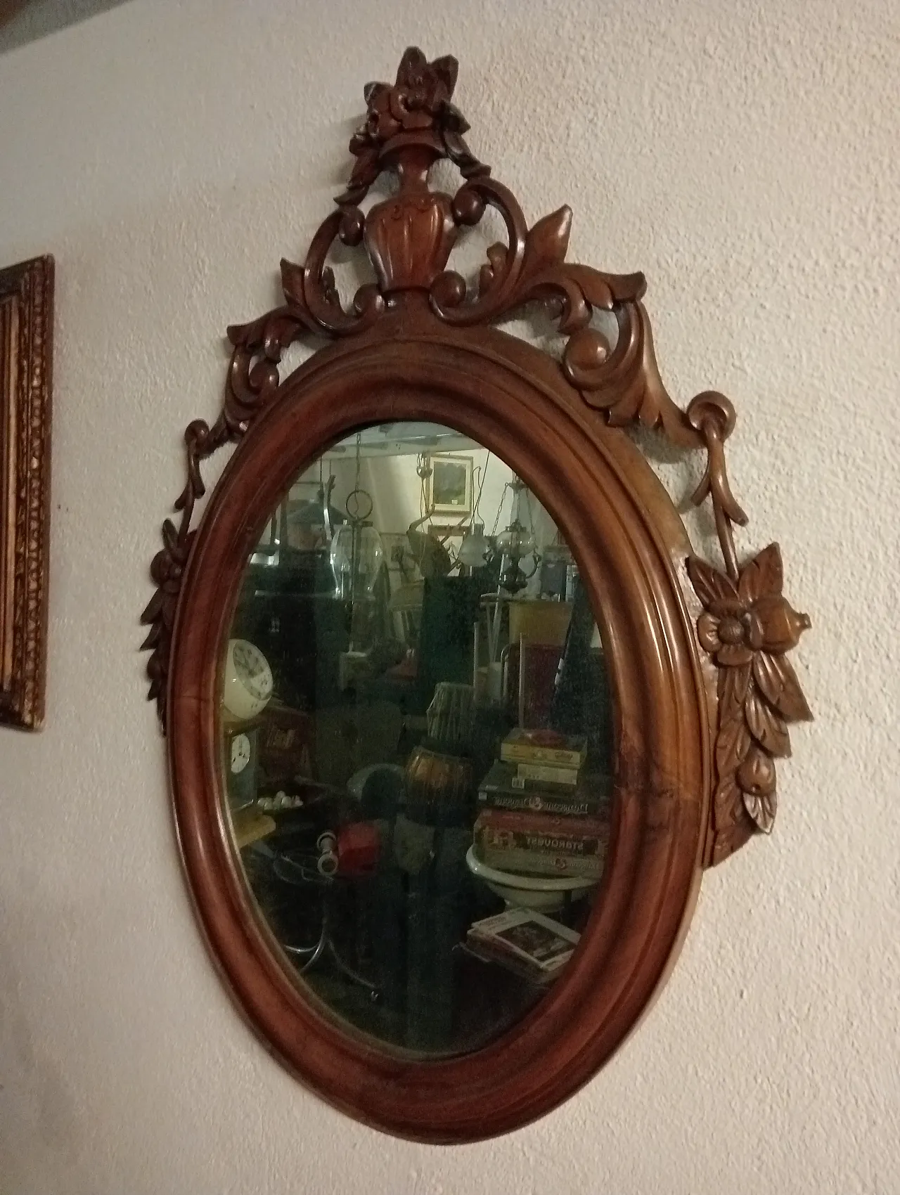 Specchio in noce scolpito con cimasa, tardo '800 2