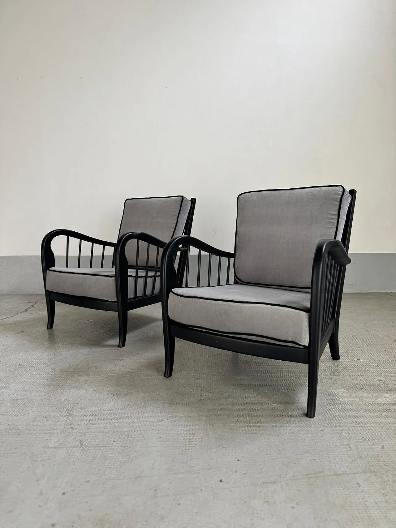 Pair of Buffa style armchairs in wood and velvet, 1950s 3