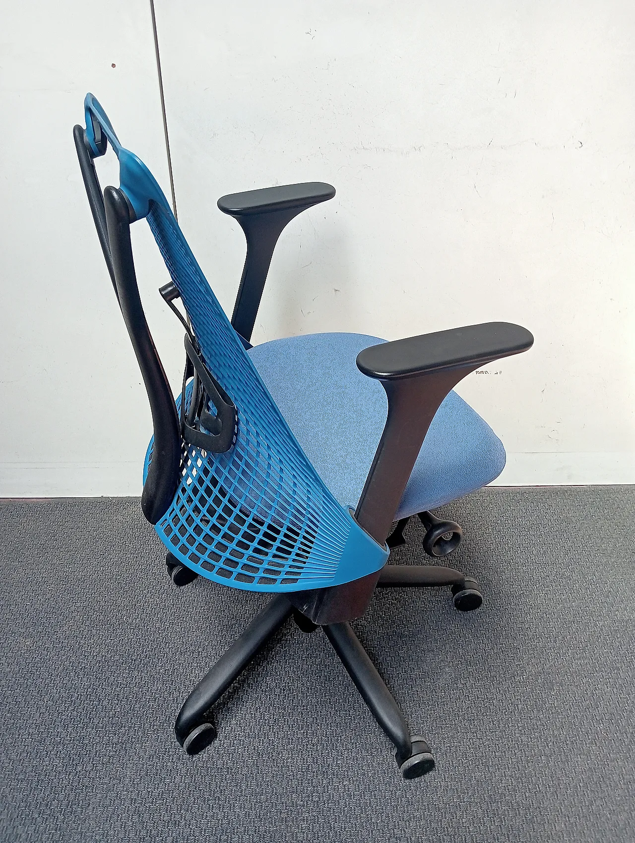 Poltroncina Sayl di Herman Miller, anni 2000s 3