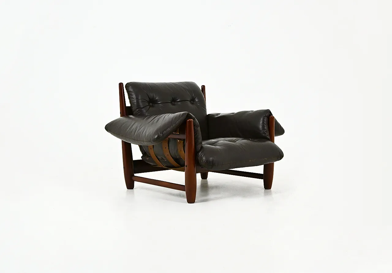 Poltrona lounge "Sheriff" di Sergio Rodrigues per ISA Bergamo, anni '60 1