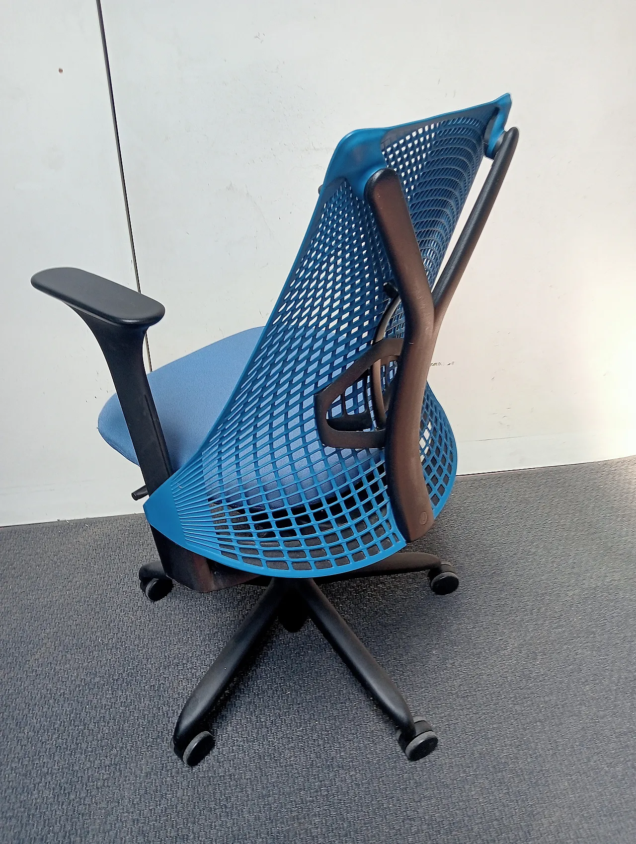 Poltroncina Sayl di Herman Miller, anni 2000s 6