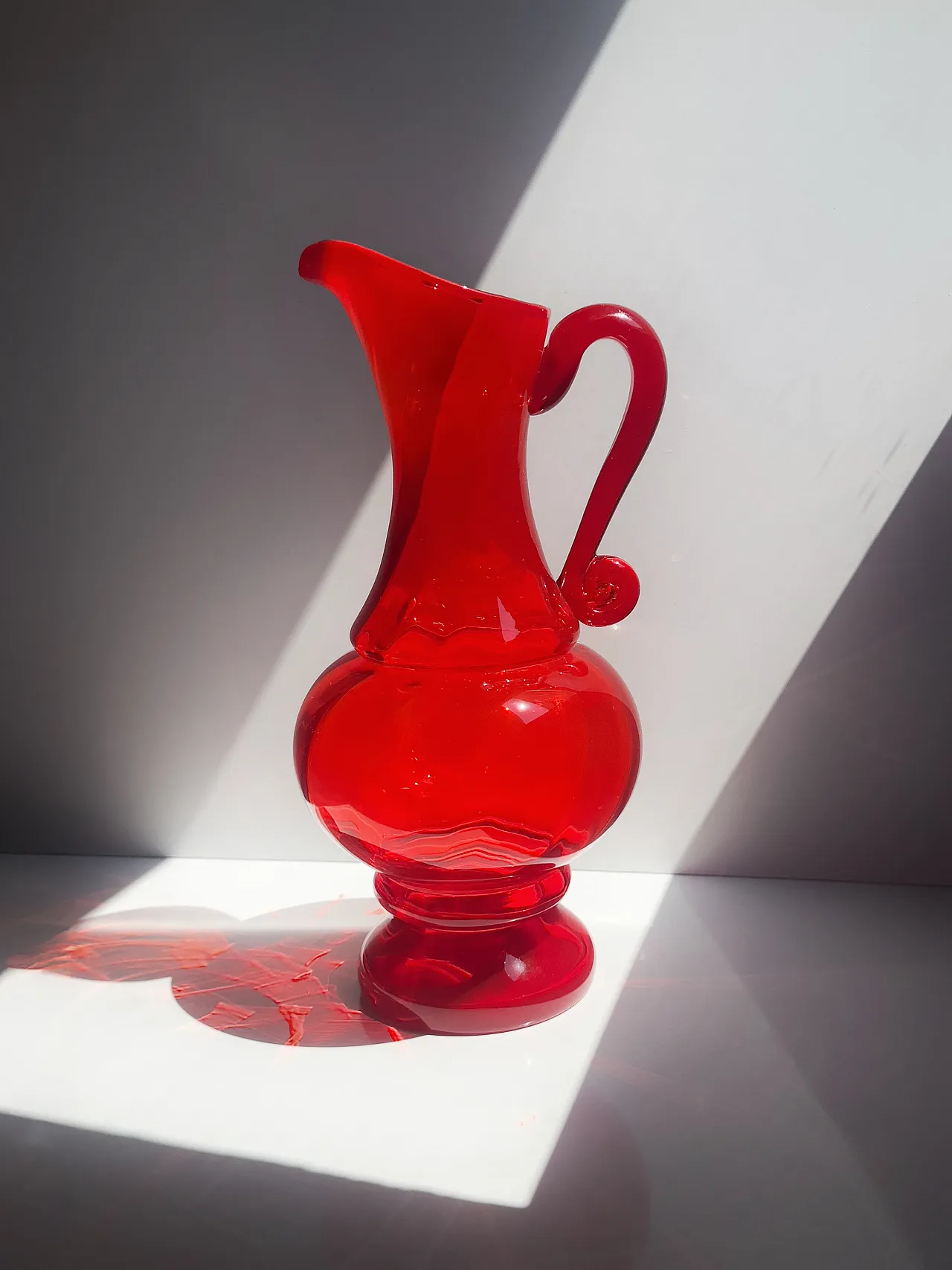 Caraffa in vetro rosso rubino polacco di Ludwik Fiedorowicz - anni '70 1