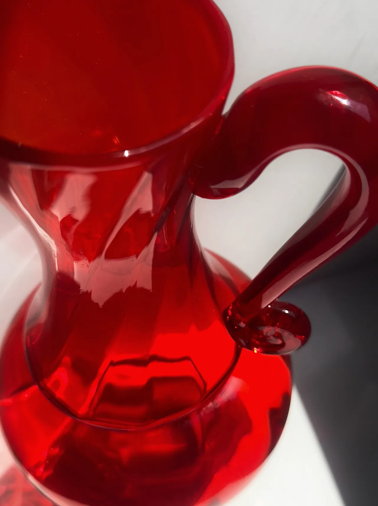 Caraffa in vetro rosso rubino polacco di Ludwik Fiedorowicz - anni '70 4