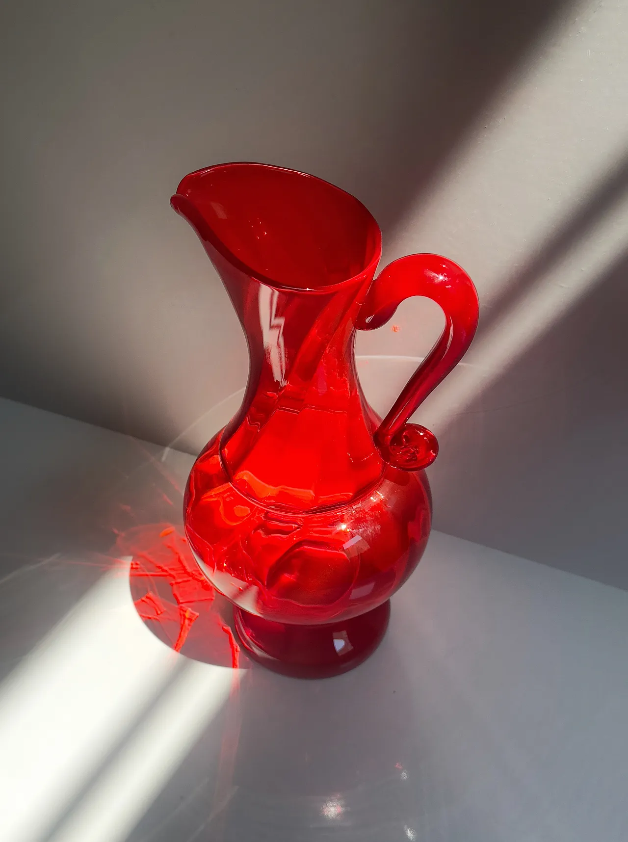 Caraffa in vetro rosso rubino polacco di Ludwik Fiedorowicz - anni '70 5