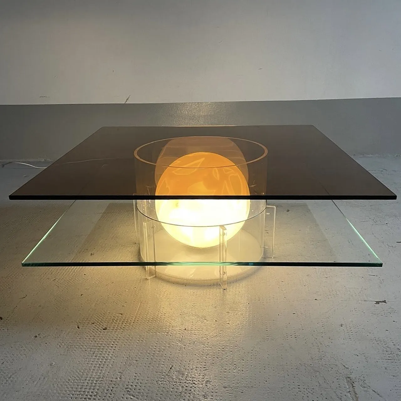 Illuminated coffee table in methacrylate and Murano glass, 1970s 3
