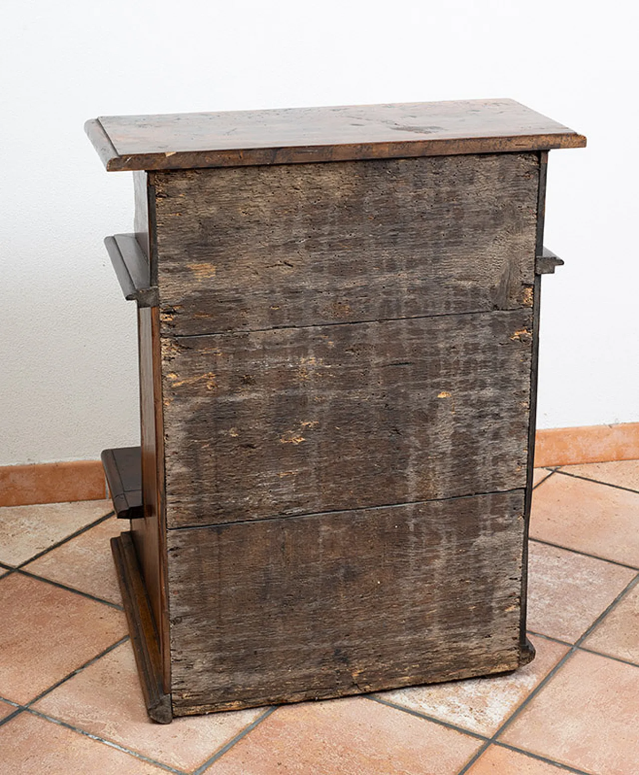Louis XIV kneeler in solid walnut and briar, 18th century 5