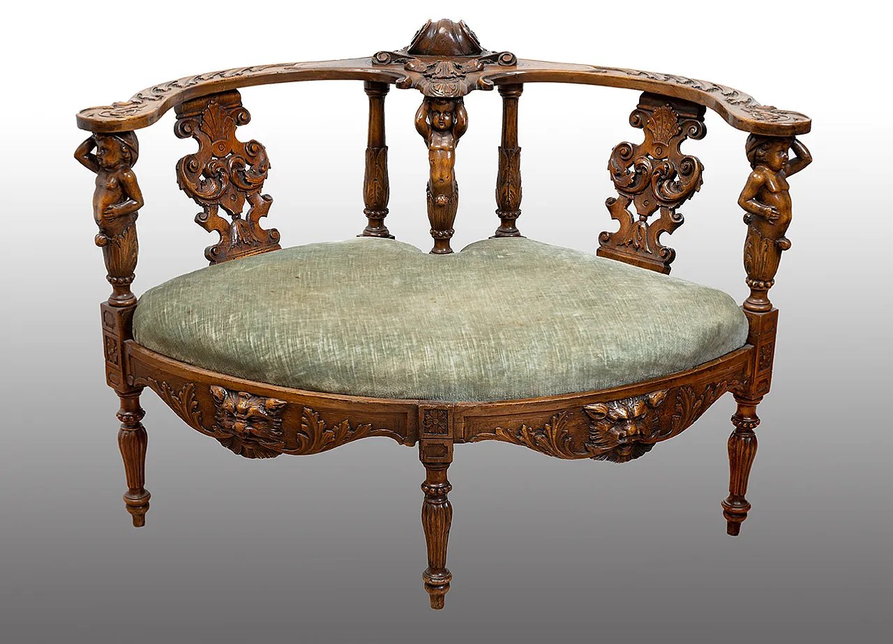 Carved curved Neo Renaissance sofa in walnut, '800 1