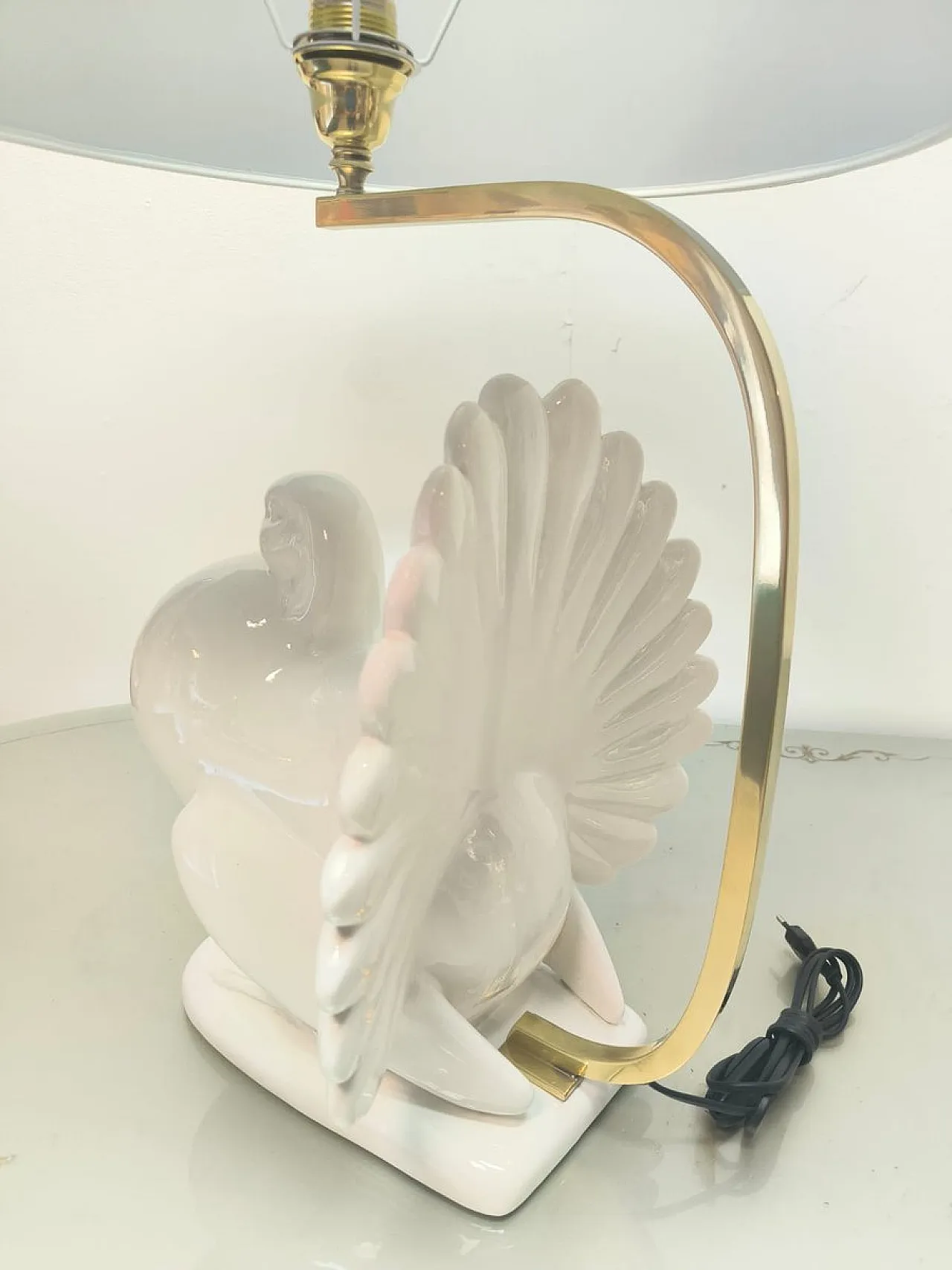 Lampada in porcellana con paralume in tessuto, anni '70 5