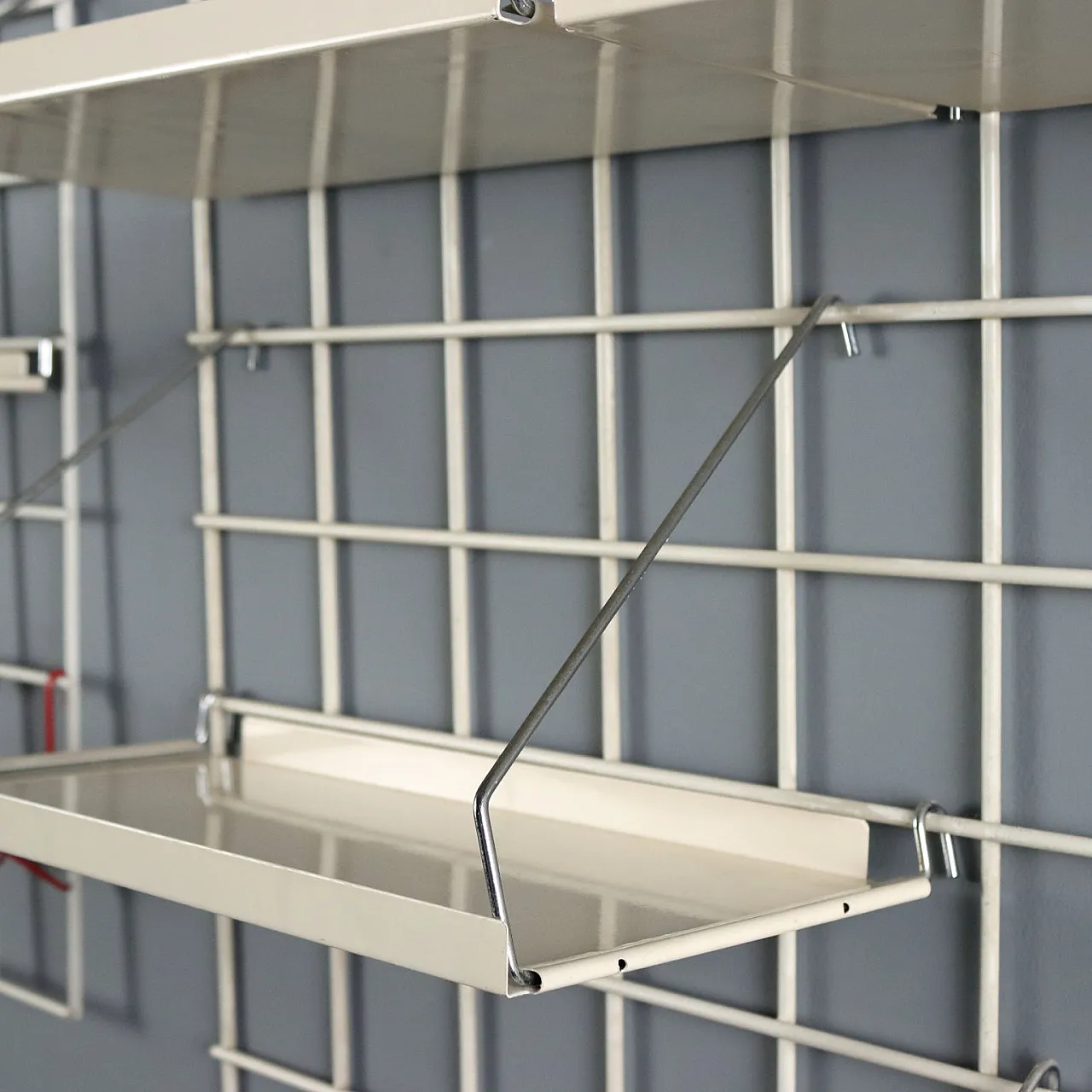 Modular wall system with adjustable shelves, 20th century 5