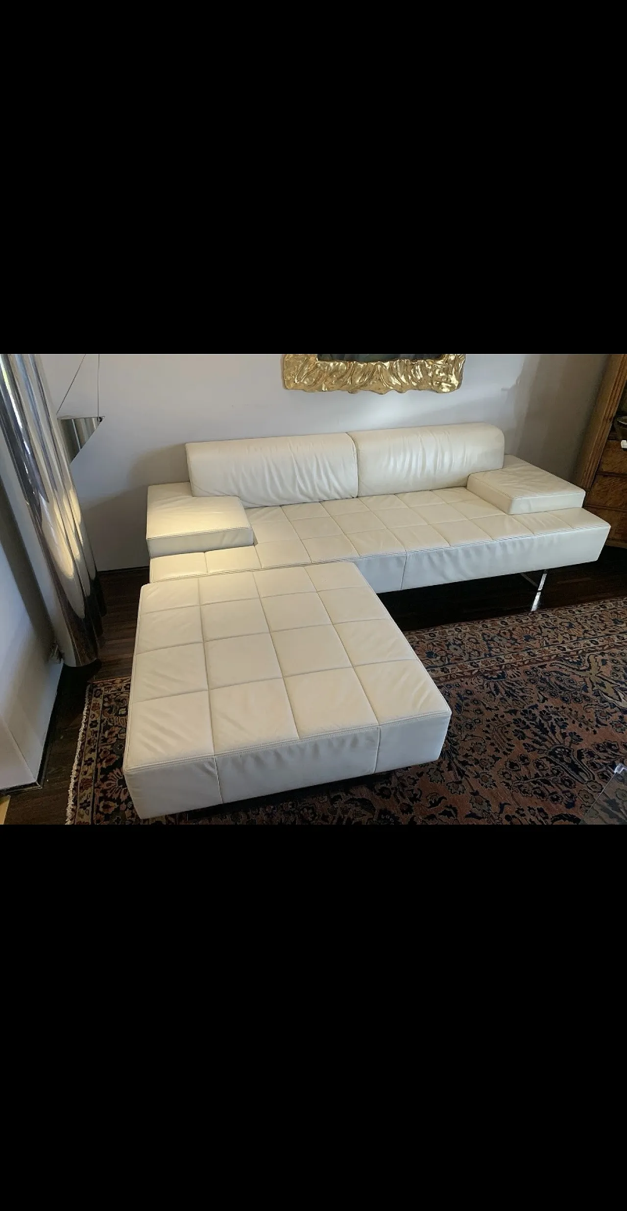 Divano modulare Poltrona Frau Quadra in pelle bianca con pouf Perf 3