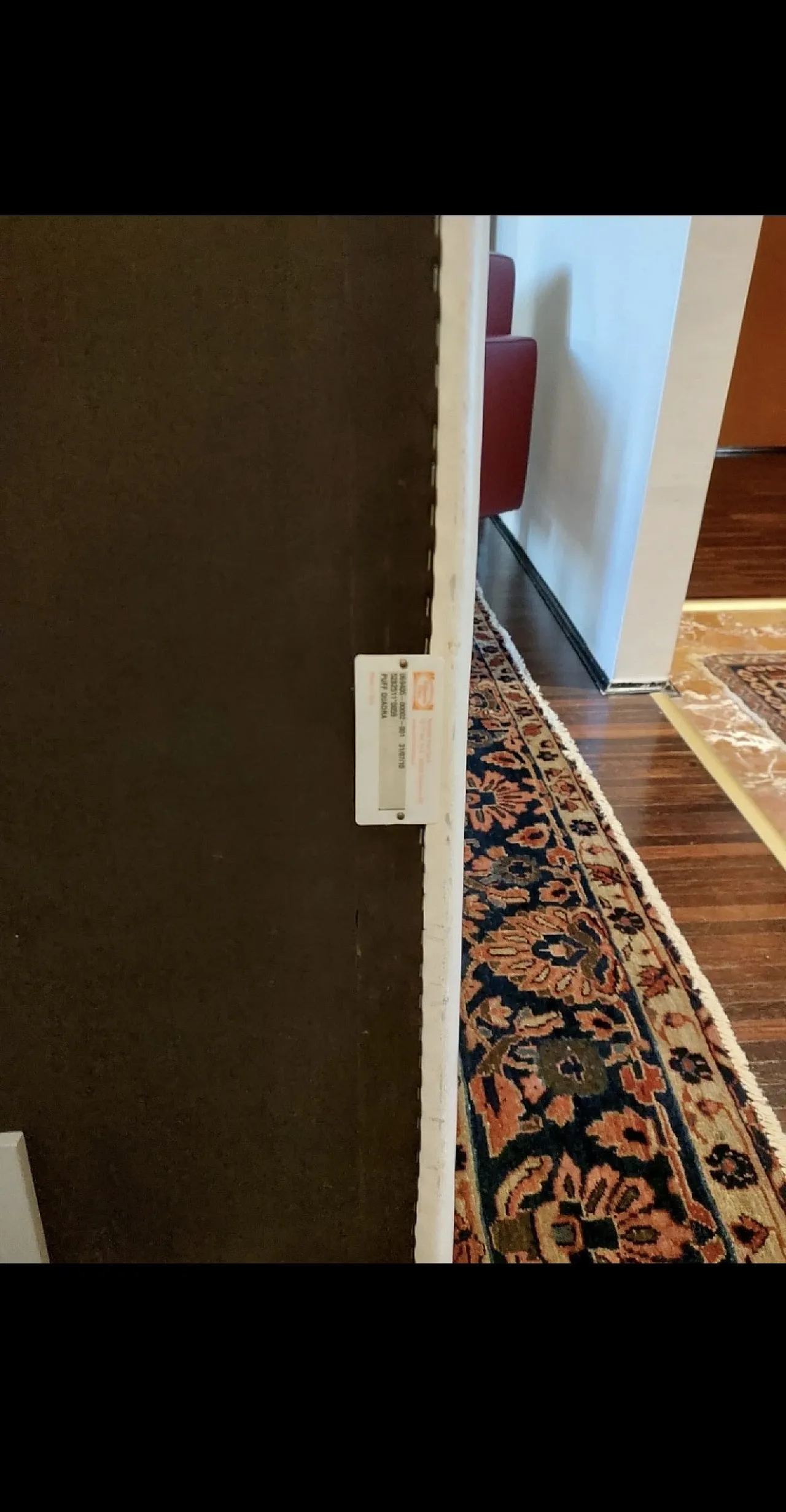 Divano modulare Poltrona Frau Quadra in pelle bianca con pouf Perf 6