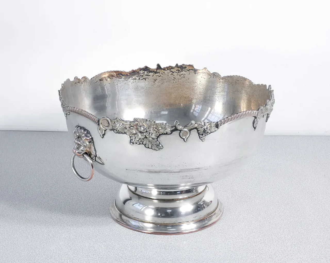 Vaso centrotavola Old Sheffield in rame placcato argento, tardo '800 3
