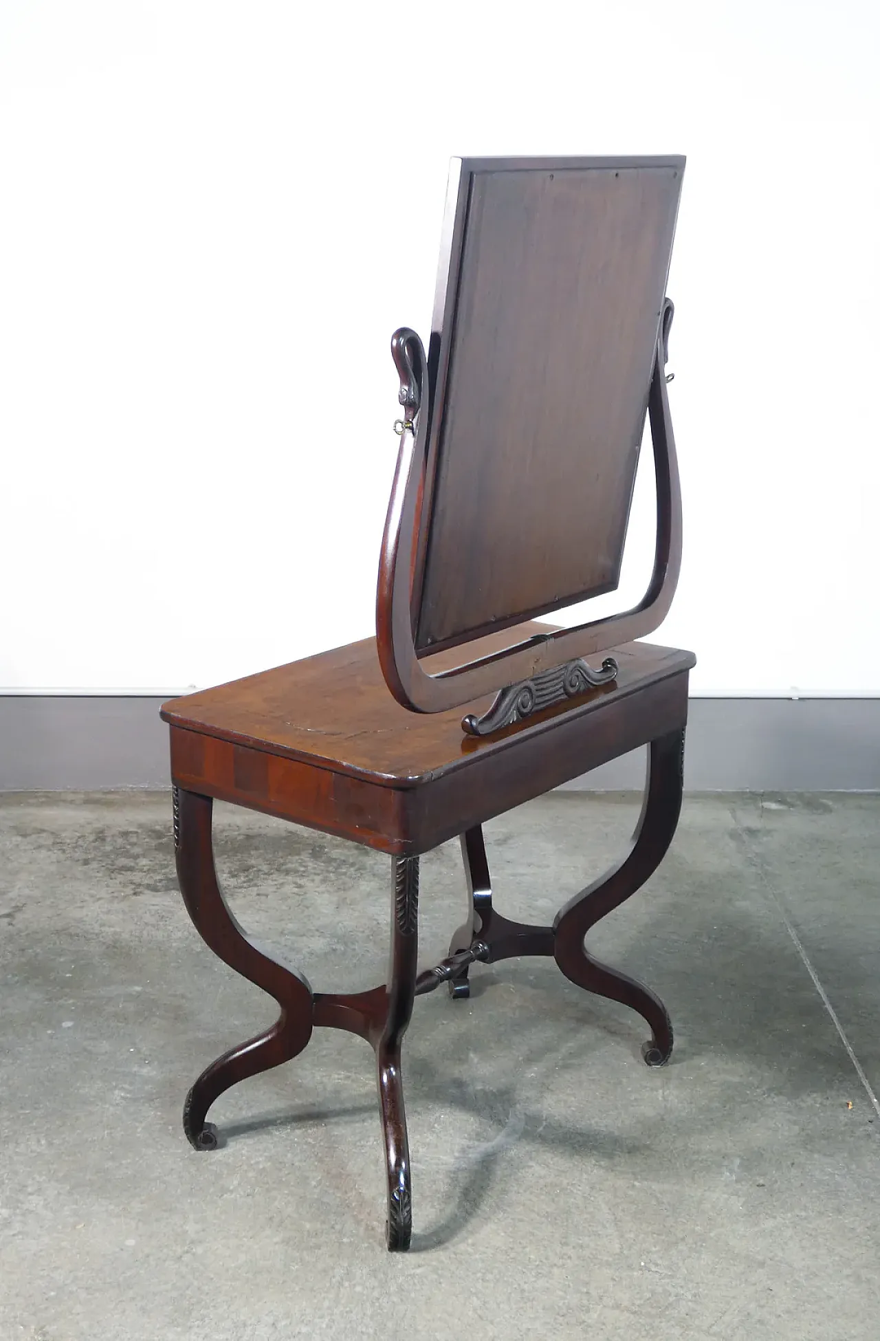 Petineuse Carlo X con specchio e cassetto in legno di noce, '800 13
