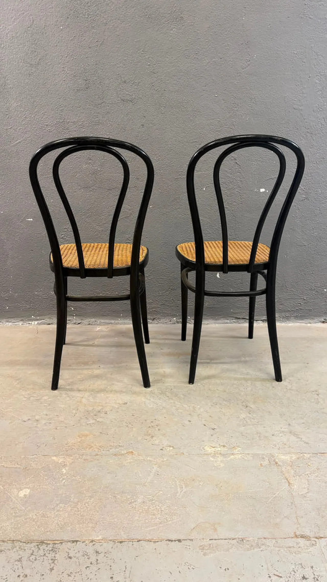 Pair of chairs in bentwood and Vienna straw seats, 1960s 5