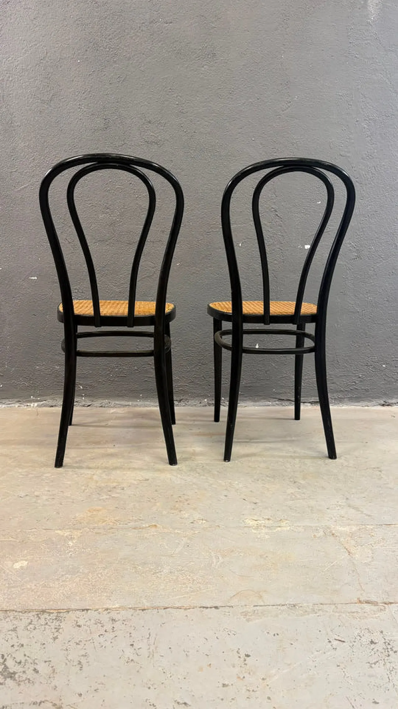 Pair of chairs in bentwood and Vienna straw seats, 1960s 7