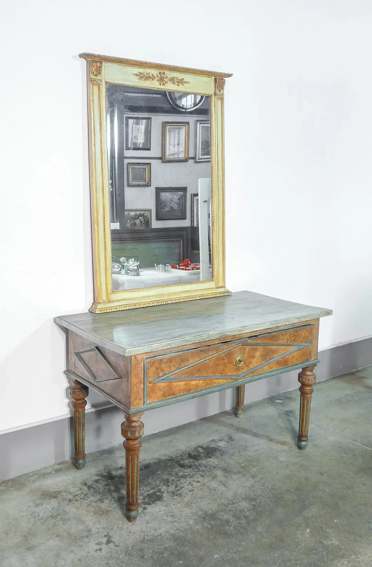 Consolle con specchiera e cassetto in legno massello laccato, '800 1