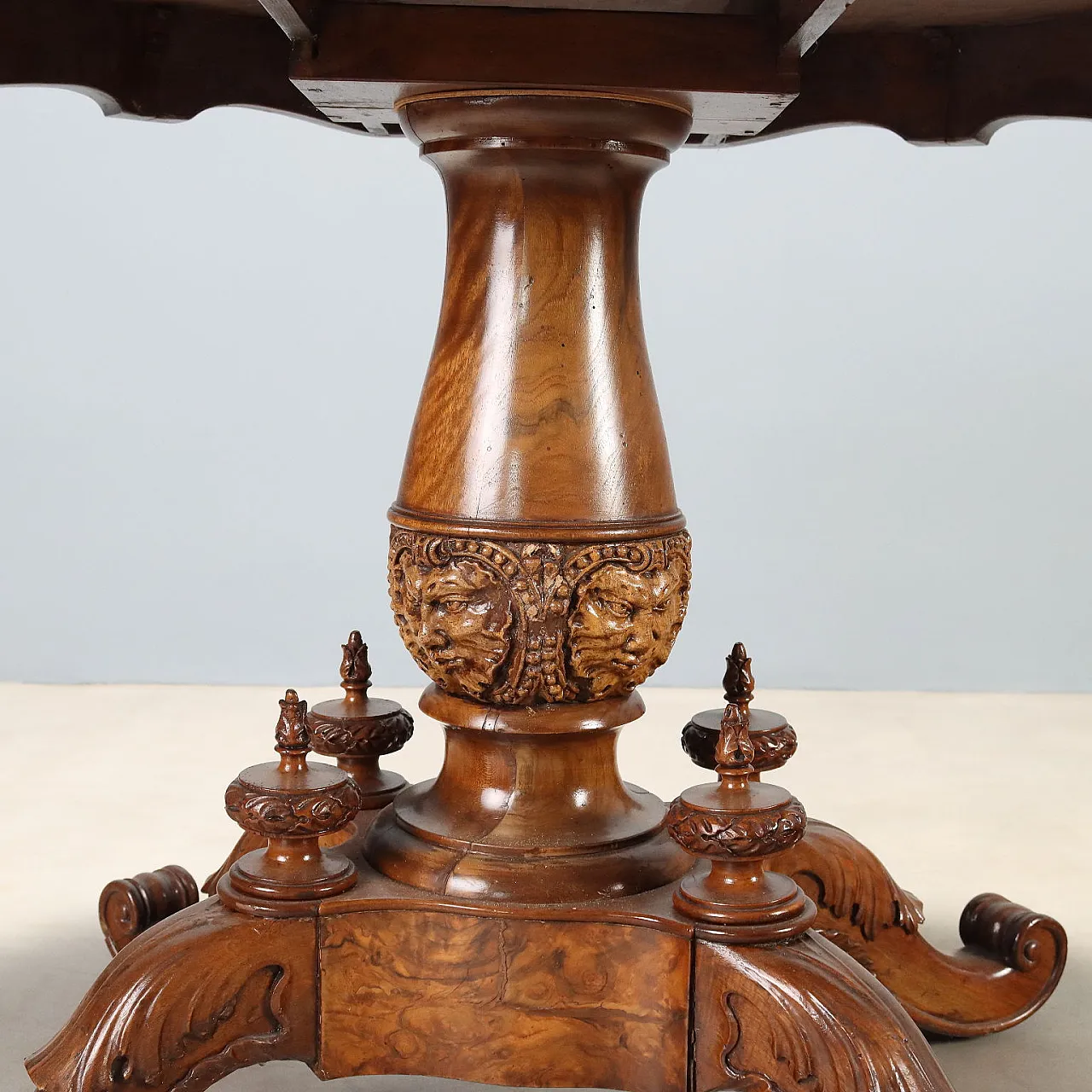 Louis Philippe biscuit coffee table in walnut, 19th century 6