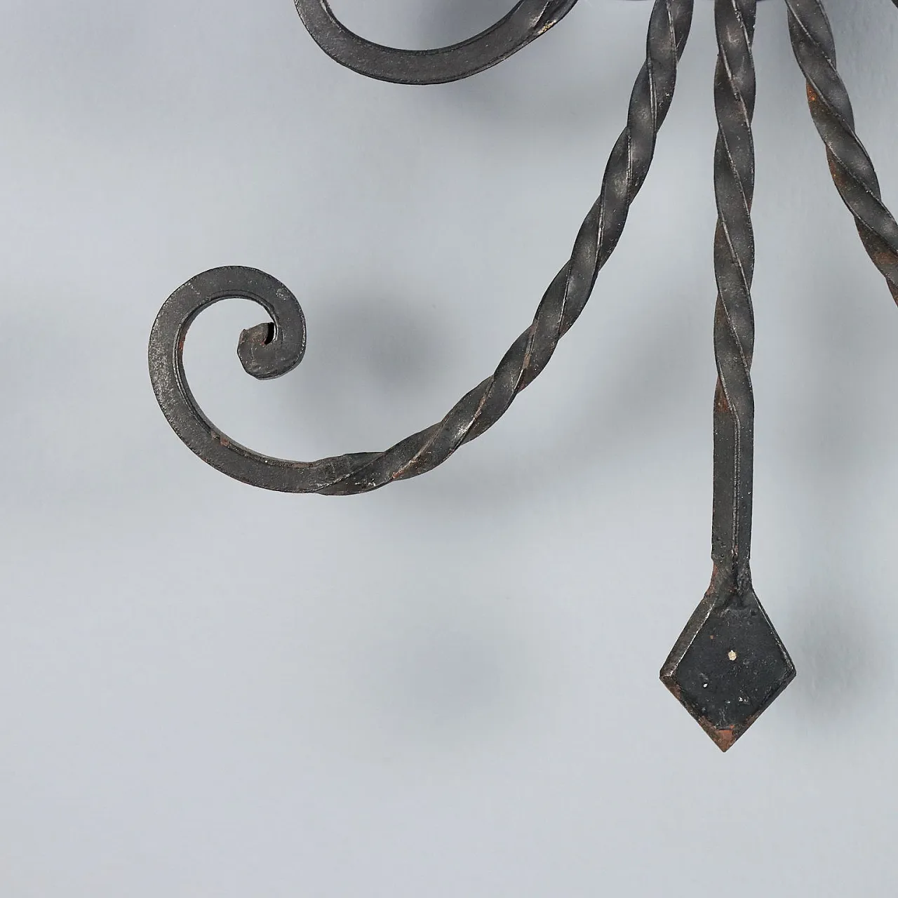 Applique a 5 luci in ferro lavorato, '900 8