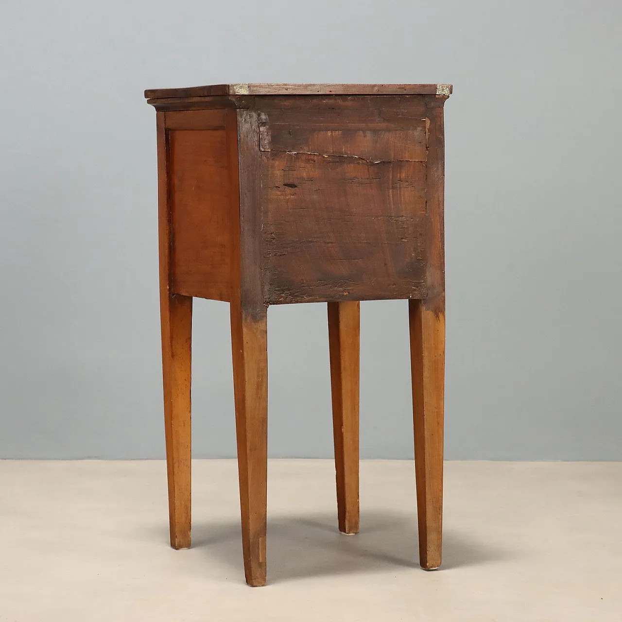 Directoire bedside table in walnut, early 19th century 9