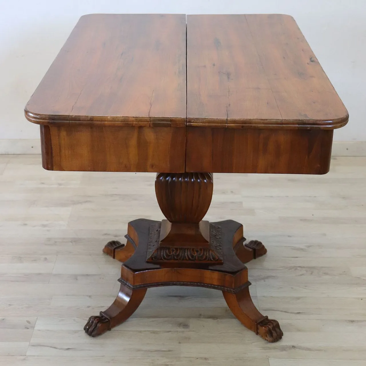 Walnut coffee table with one drawer, extendable, 19th century 7