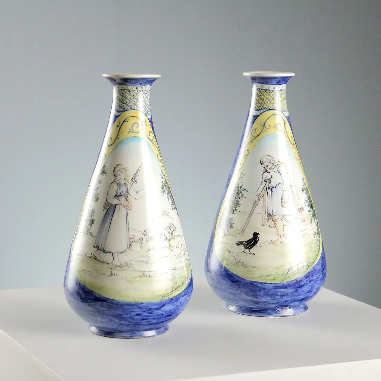 Pair of hand painted vases, 20th century 1