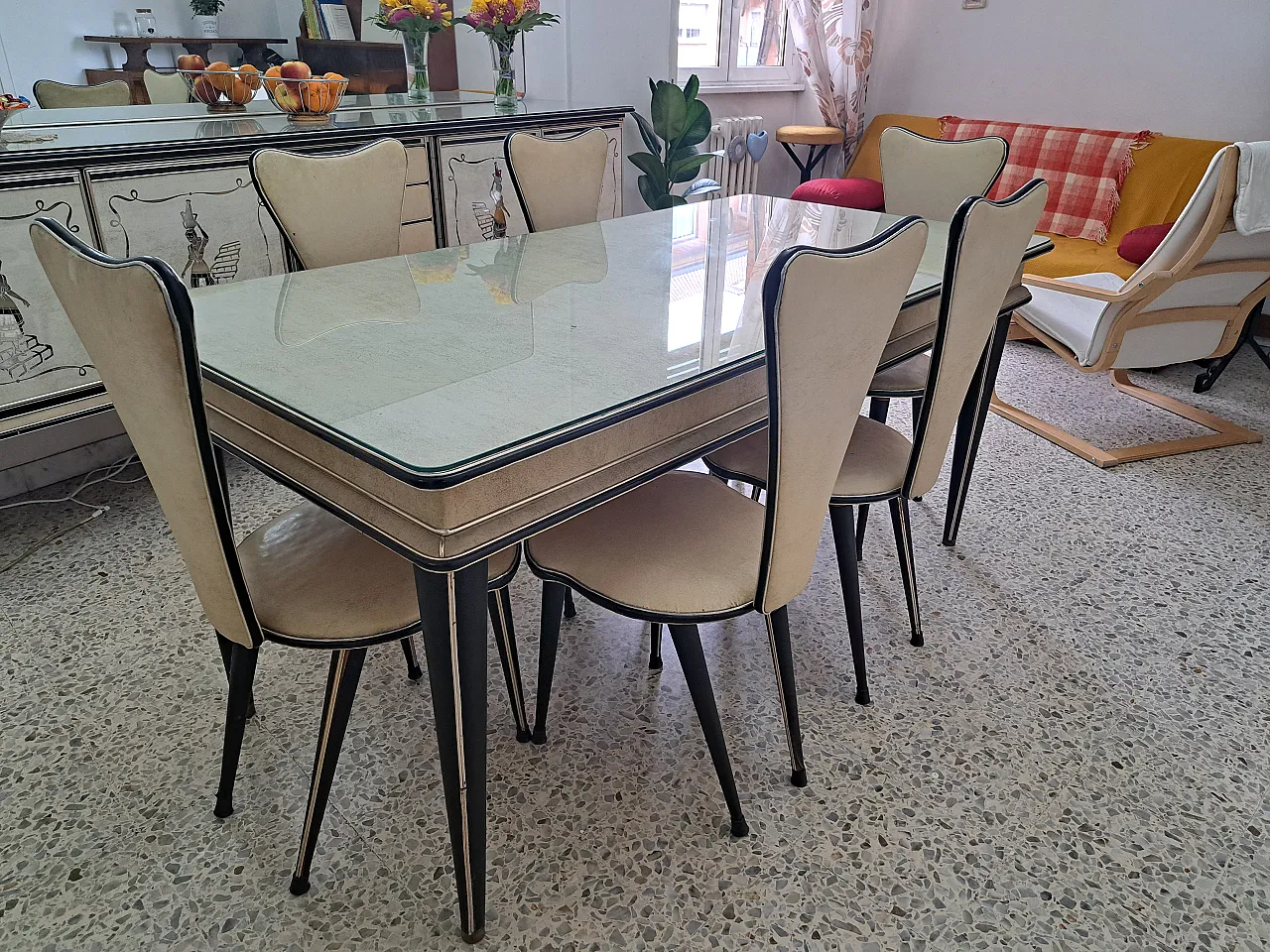 Tavolo 6 posti Mascagni beige con sedie abbinate 1
