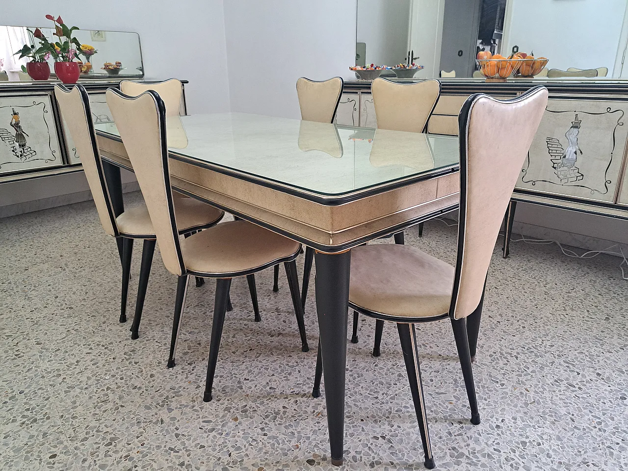 Tavolo 6 posti Mascagni beige con sedie abbinate 2