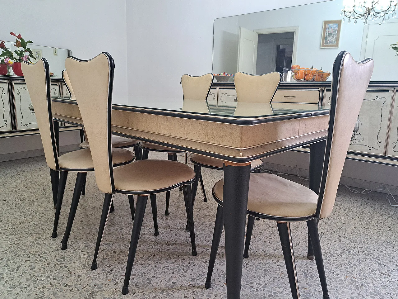Tavolo 6 posti Mascagni beige con sedie abbinate 3