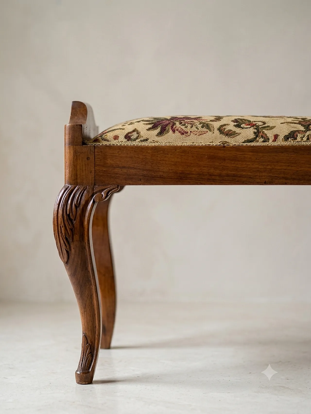 Umbertine floral Art Noveau piano stool with fabric seat, 19th century 3