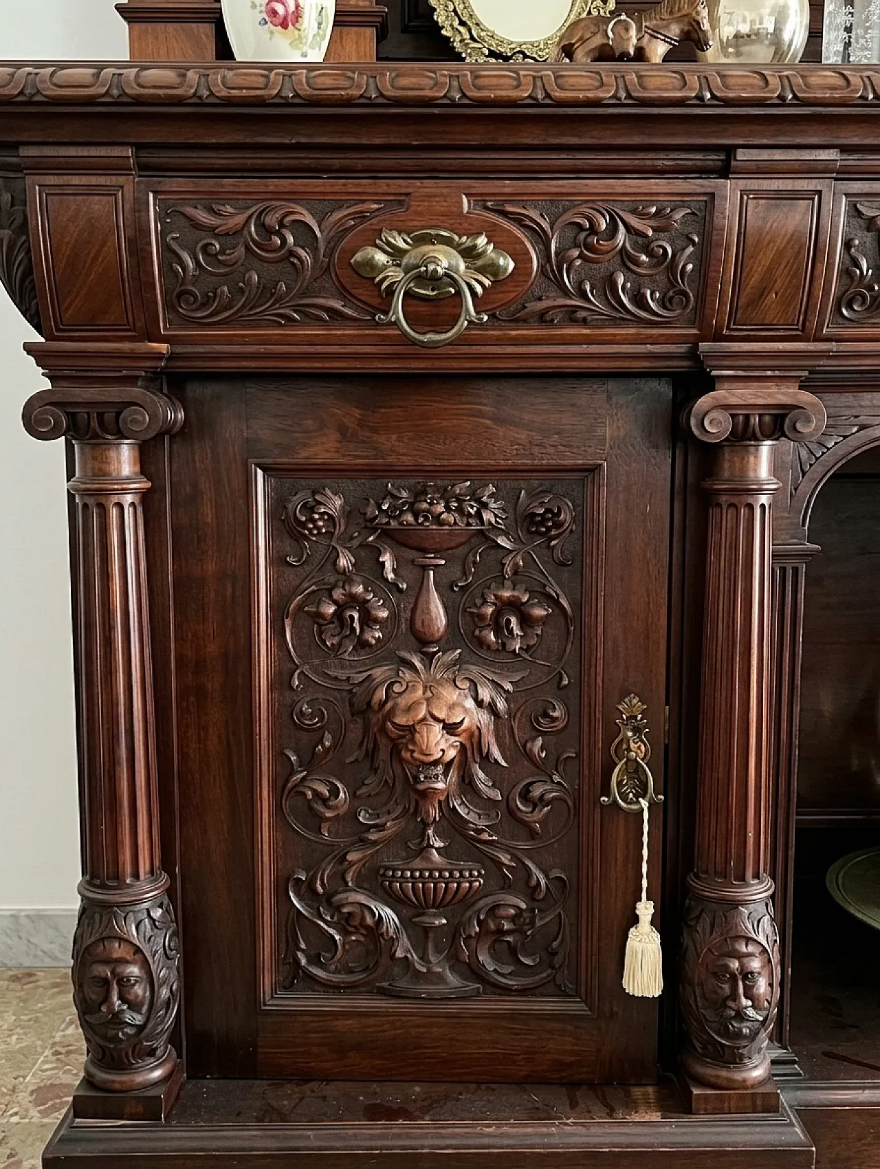 Victorian sideboard by James Shoolbred, 19th century 2