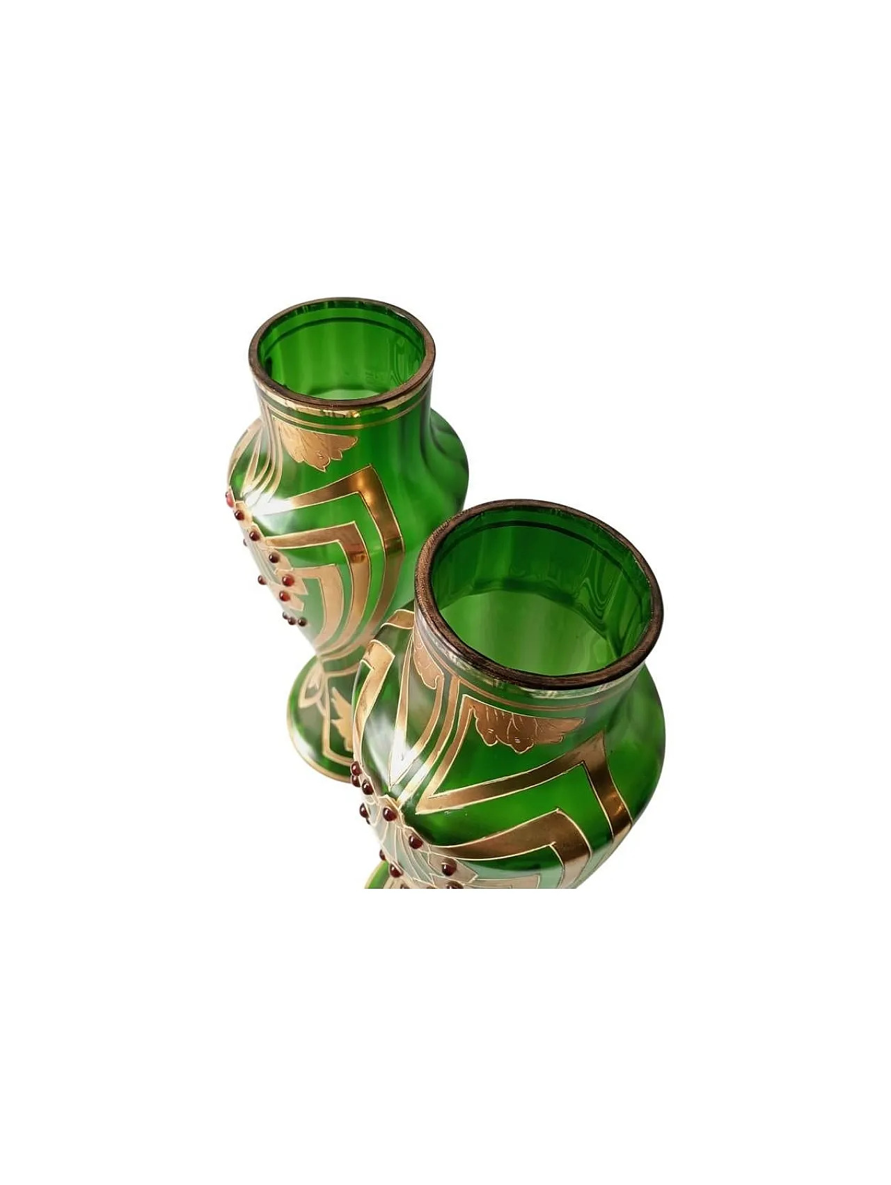 Coppia di vasi Art Nouveau in vetro verde e cabochon applicati. 10