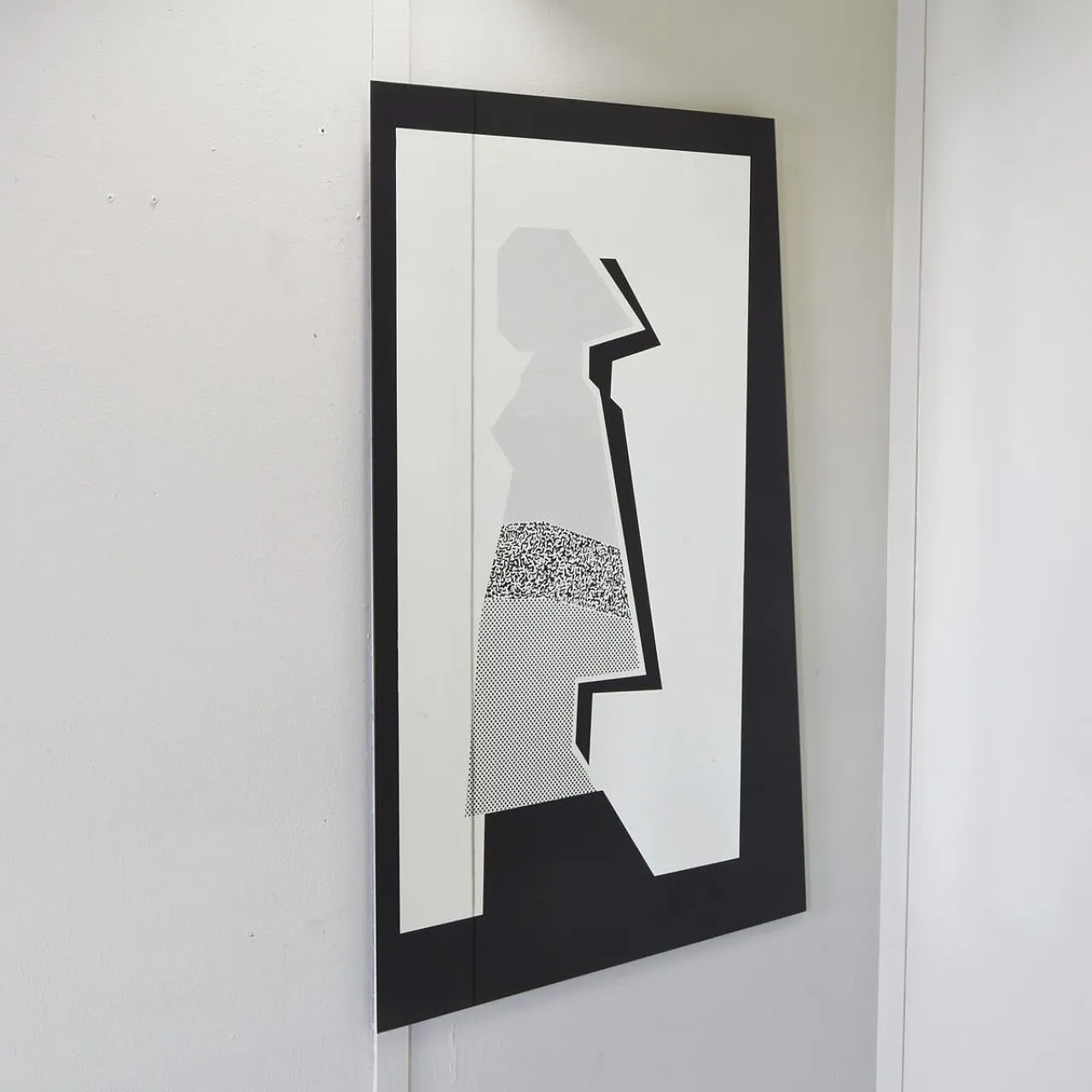 Specchio postmoderno in vetro nero serigrafato, anni '80 2