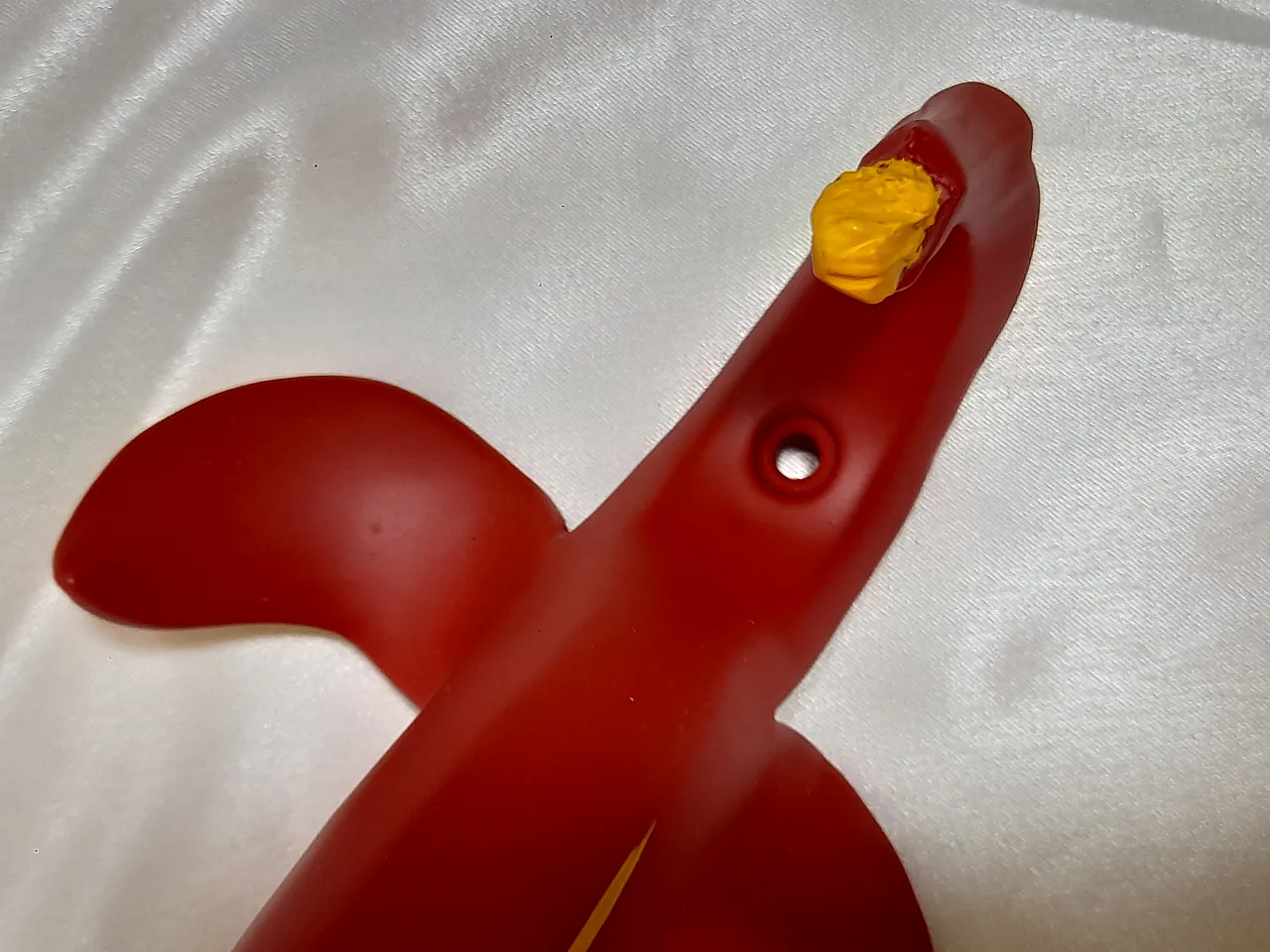 2 bananas coat hanger by Antartidee in resin, 2000s 17