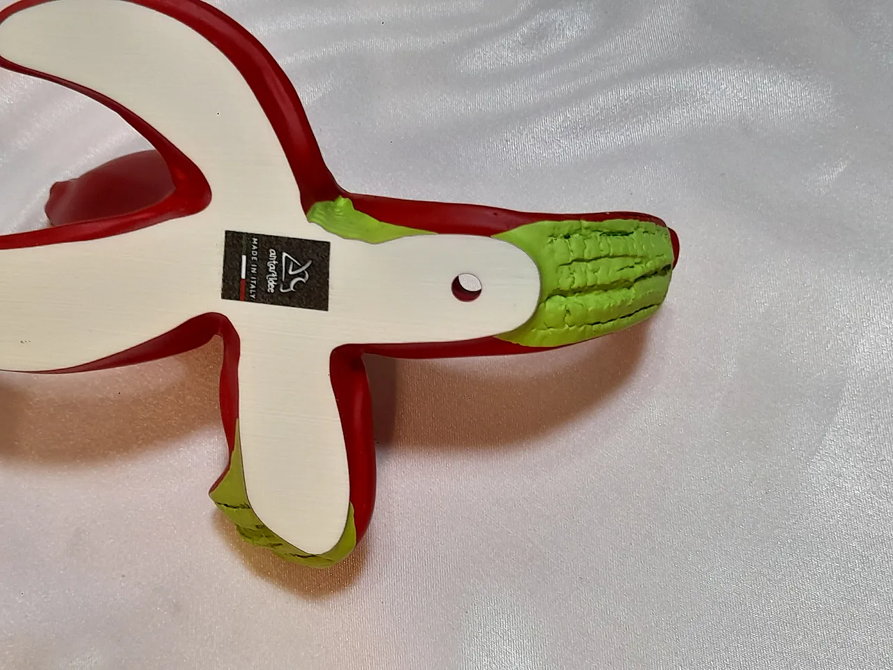 2 bananas coat hanger by Antartidee in resin, 2000s 18