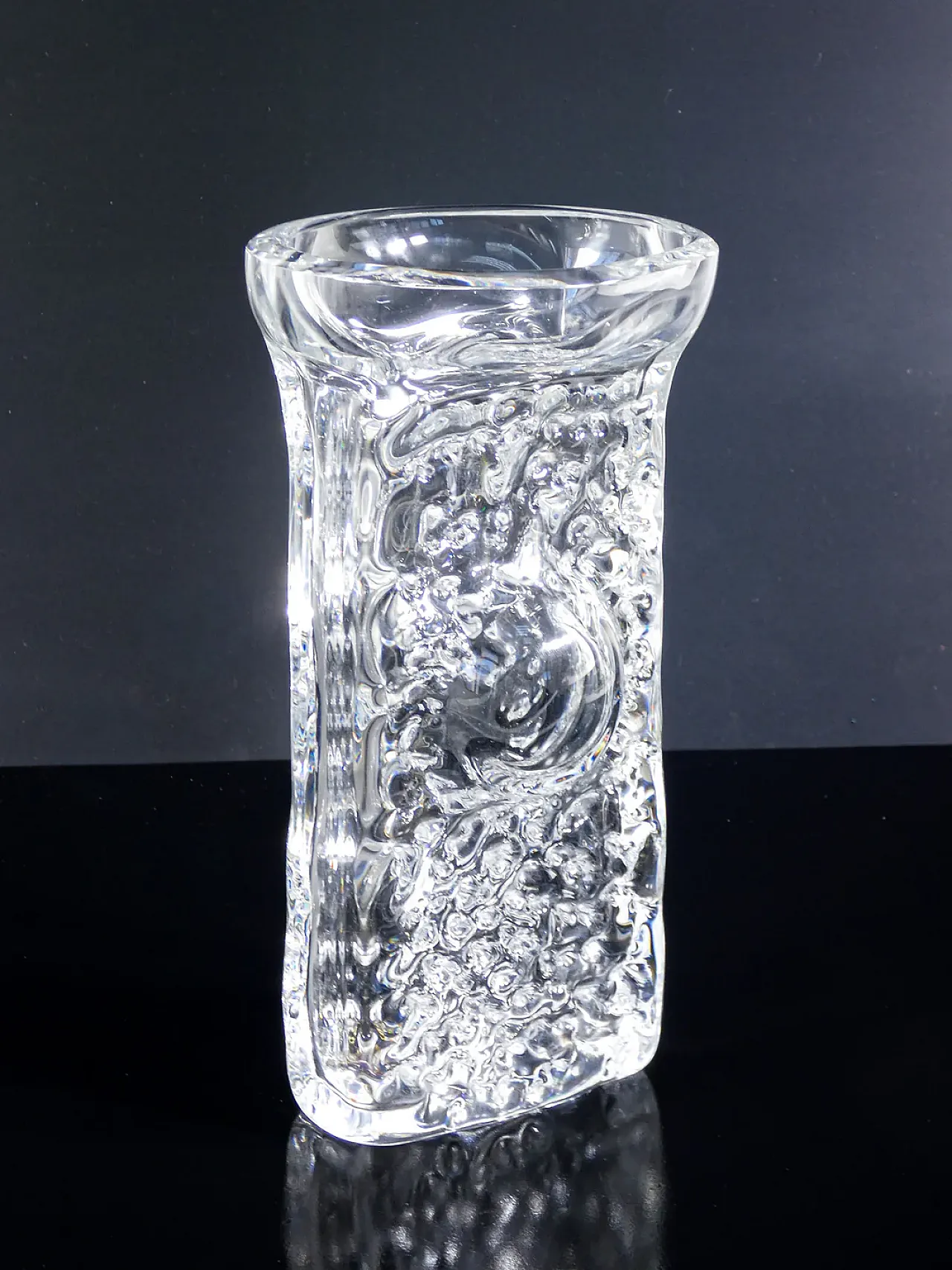 Vaso in vetro soffiato di Peill e Putzler, anni '70 4
